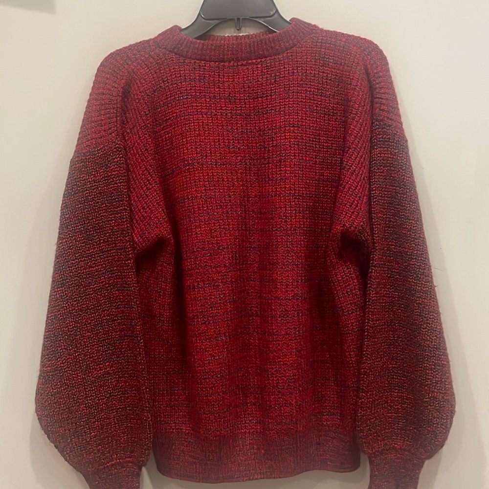 Vintage Red sweater with specks of blue medium size oversized style